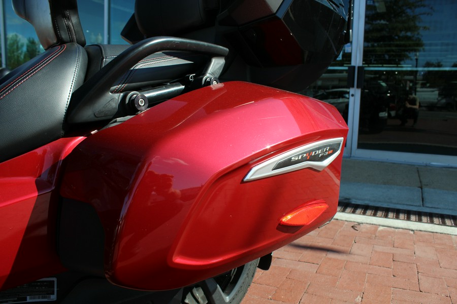 2017 Can-Am F3 Limited SE6 Chrome