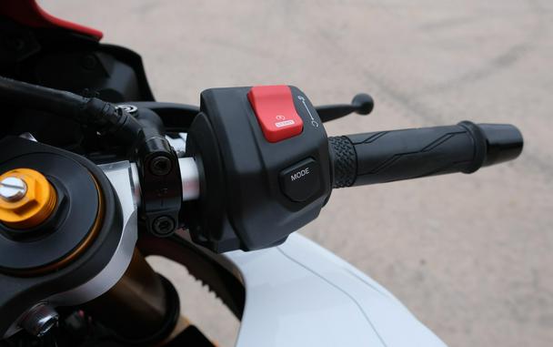 2026 YAMAHA YZF-R7 70TH ANNIVERSARY EDITION