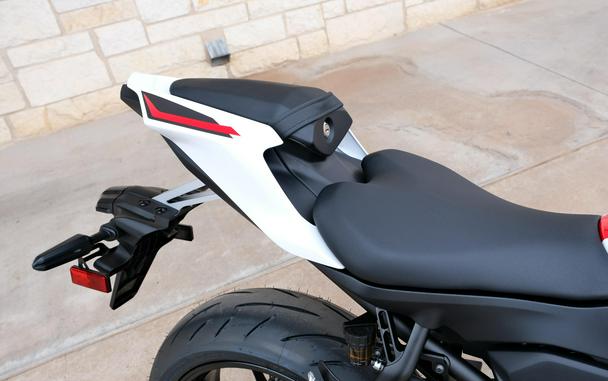 2026 YAMAHA YZF-R7 70TH ANNIVERSARY EDITION