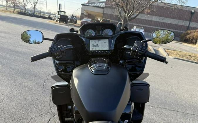 2026 Indian Pursuit Dark Horse 112 W/ Powerband Audio Black Smoke