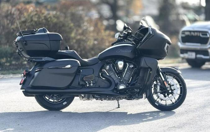 2026 Indian Pursuit Dark Horse 112 W/ Powerband Audio Black Smoke