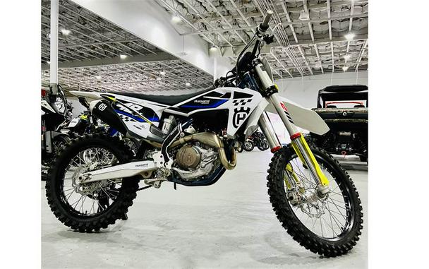 2020 Husqvarna FC 450, 350 and 250 First Look (5 Fast Facts)