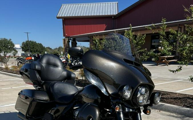 2020 Harley-Davidson Ultra Limited River Rock Gray