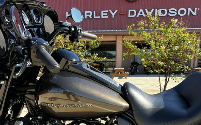 2020 Harley-Davidson Ultra Limited River Rock Gray