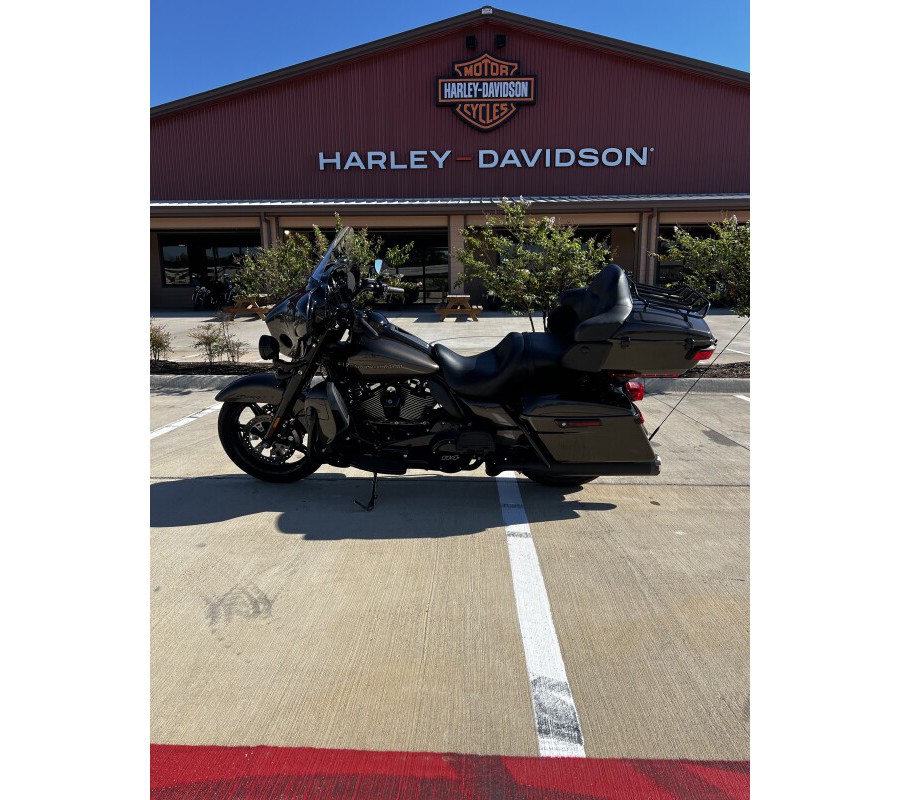 2020 Harley-Davidson Ultra Limited River Rock Gray