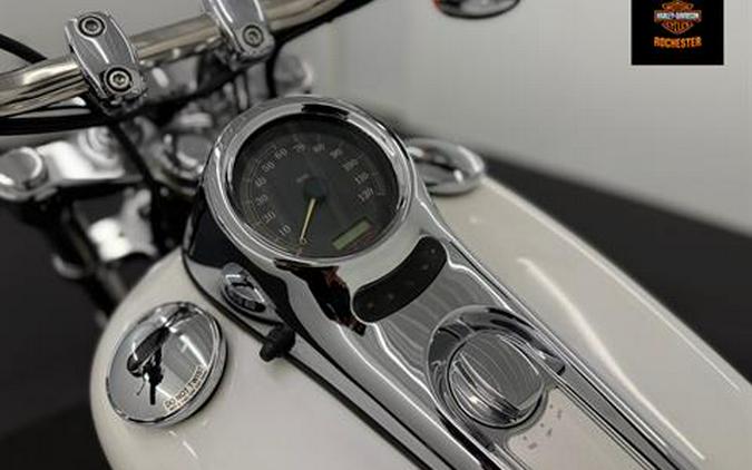 2005 Harley-Davidson FXSTD/FXSTDI Softail® Deuce™