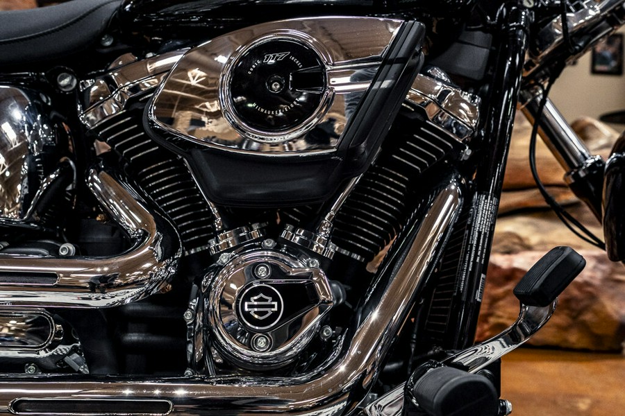 2025 Harley-Davidson Breakout