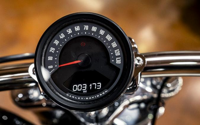 2025 Harley-Davidson Breakout