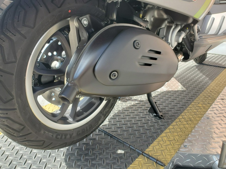 2024 Vespa GTS