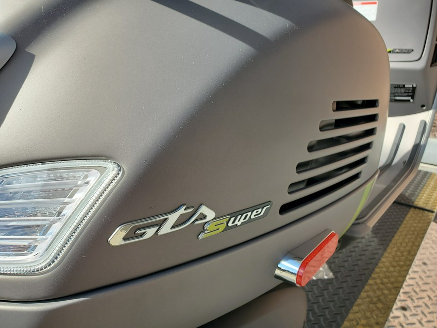2024 Vespa GTS