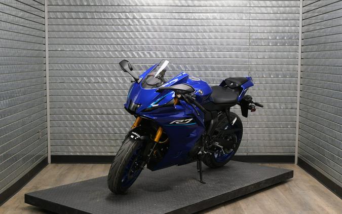 2026 YAMAHA YZF-R7