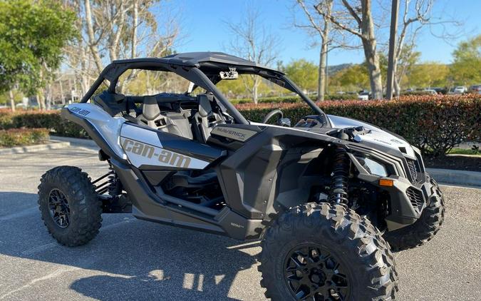 2024 Can-Am® Maverick X3 RS Turbo Catalyst Gray