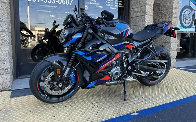 New 2024 BMW M1000R