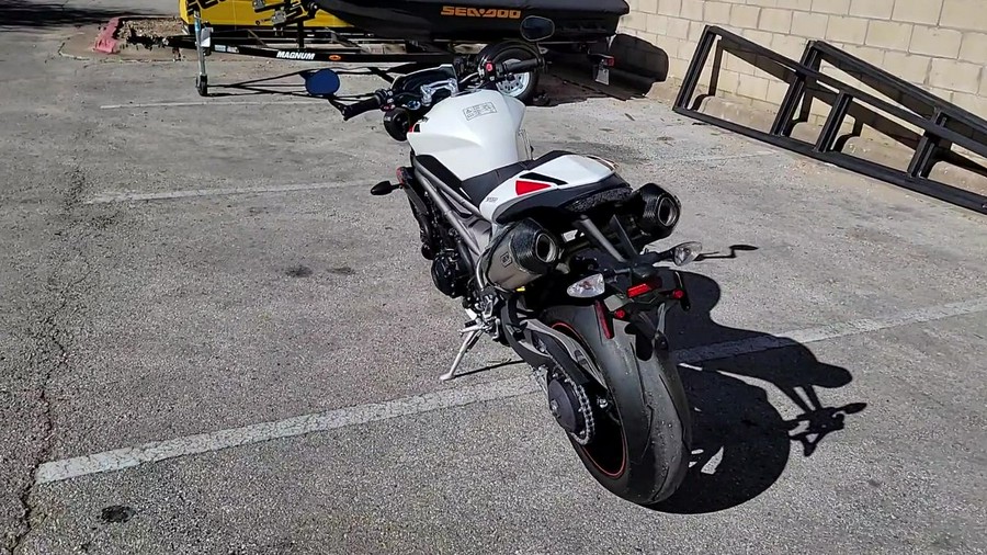 2020 Triumph Speed Triple RS Crystal White Metallic