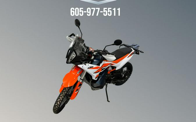 2023 KTM Adventure 890 R