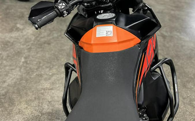 2024 KTM 790 Adventure