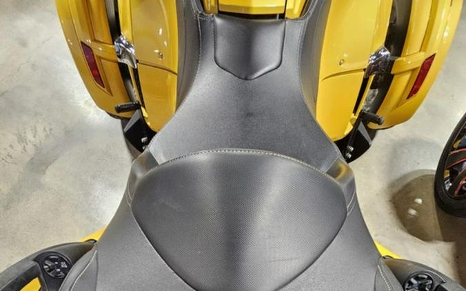 2013 Can-Am® Spyder® RT S