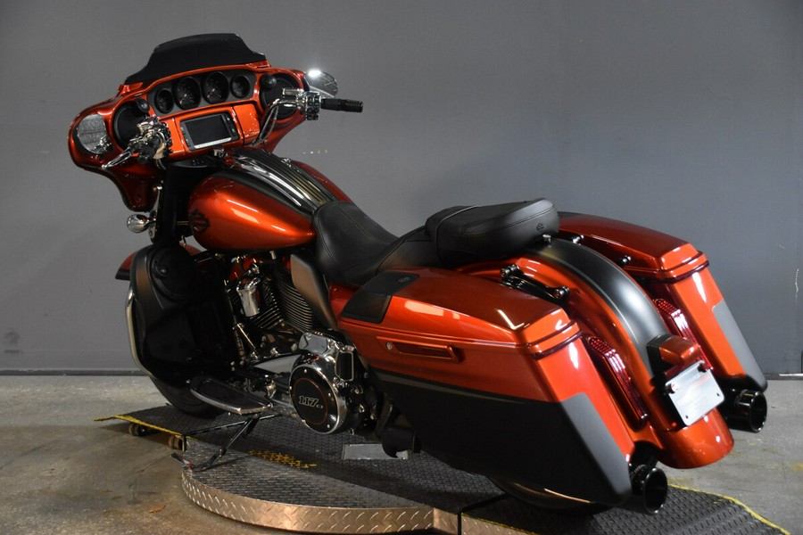 2018 Harley-Davidson CVO Street Glide