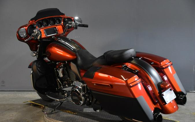 2018 Harley-Davidson CVO Street Glide