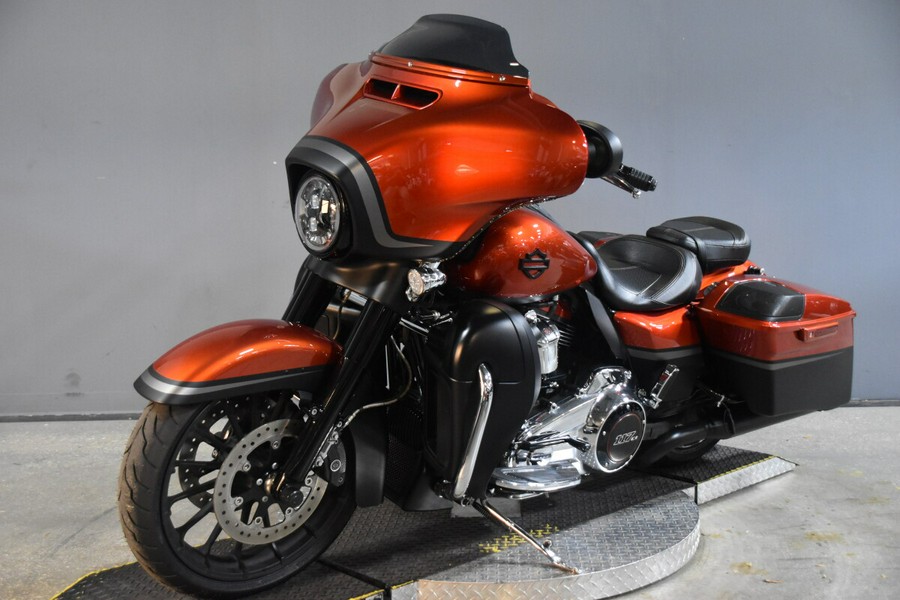 2018 Harley-Davidson CVO Street Glide