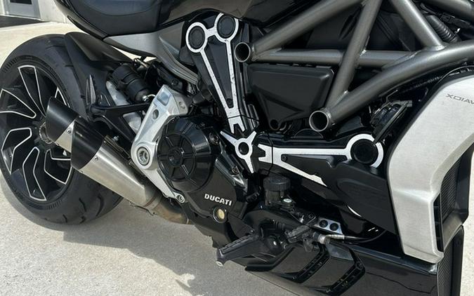 2020 Ducati X Diavel S Glossy Black w/ Stripe S