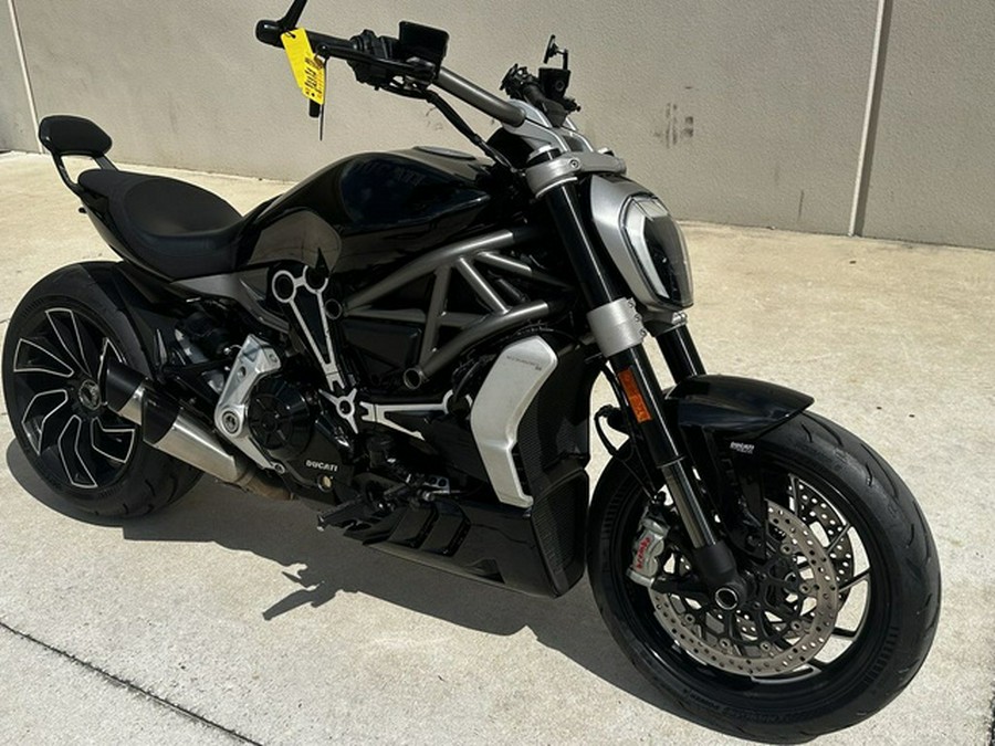 2020 Ducati X Diavel S Glossy Black w/ Stripe S