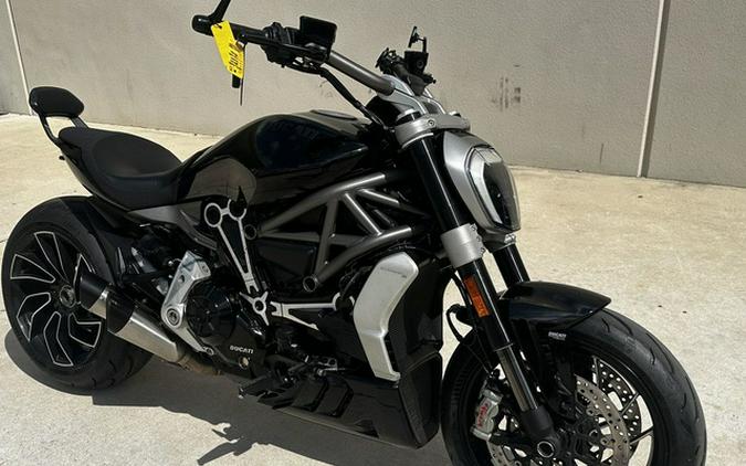 2020 Ducati X Diavel S Glossy Black w/ Stripe S