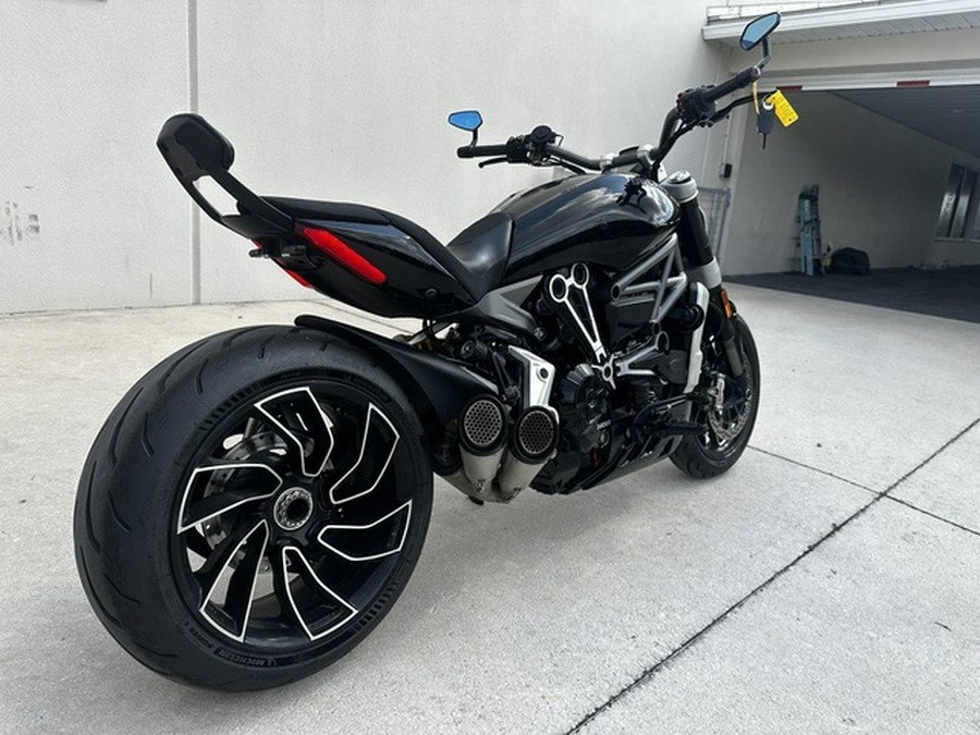 2020 Ducati X Diavel S Glossy Black w/ Stripe S