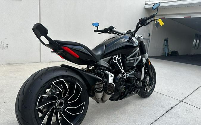 2020 Ducati X Diavel S Glossy Black w/ Stripe S