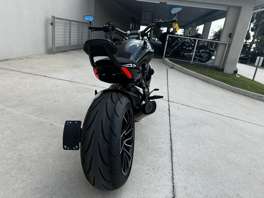 2020 Ducati X Diavel S Glossy Black w/ Stripe S
