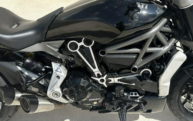 2020 Ducati X Diavel S Glossy Black w/ Stripe S