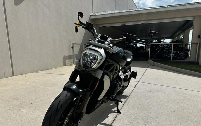 2020 Ducati X Diavel S Glossy Black w/ Stripe S