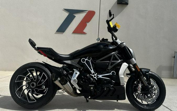 2020 Ducati X Diavel S Glossy Black w/ Stripe S