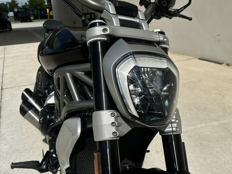 2020 Ducati X Diavel S Glossy Black w/ Stripe S
