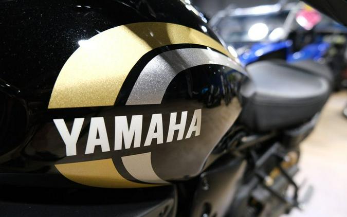 New 2023 YAMAHA XSR700 RAVEN