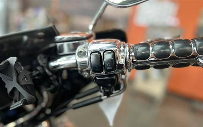 2005 Harley-Davidson FLHRCI Road King® Classic