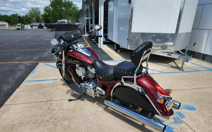 2017 Indian Motorcycle® Chief® Classic Burgundy Metallic Over Thunder Black