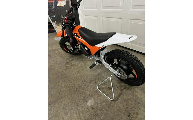 2025 KTM SX-E2