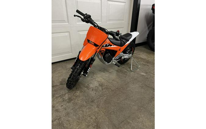 2025 KTM SX-E2