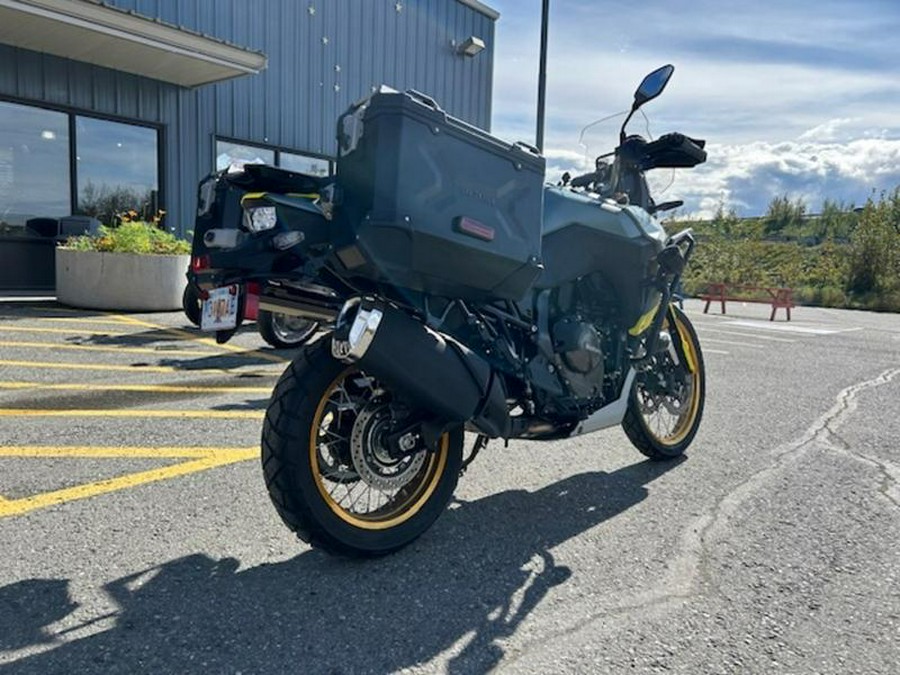 2024 Suzuki V-Strom 800DE Adventure