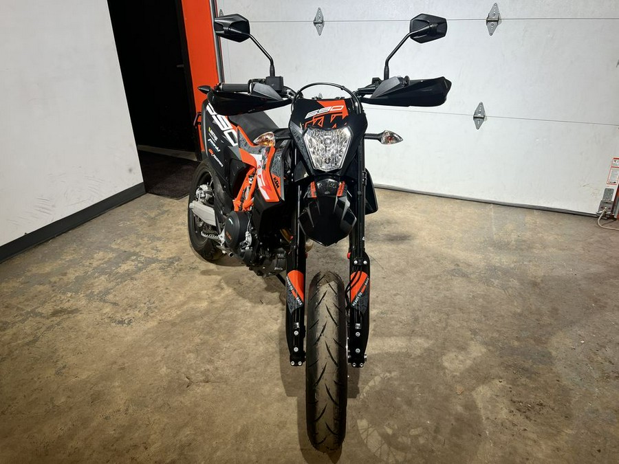 2023 KTM SMC 690 R