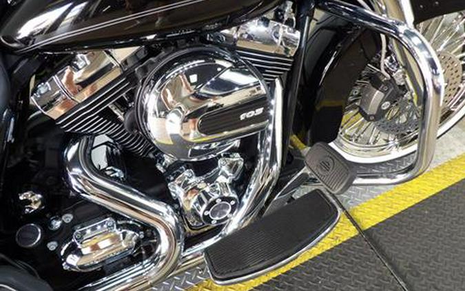 2016 Harley-Davidson Road King®