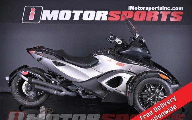 2011 Can-Am® SPYDER RS