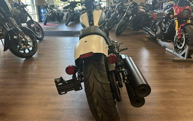 2024 Indian Motorcycle® Sport Chief Ghost White Metallic Smoke