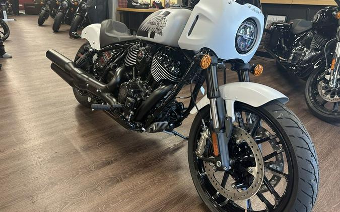 2024 Indian Motorcycle® Sport Chief Ghost White Metallic Smoke