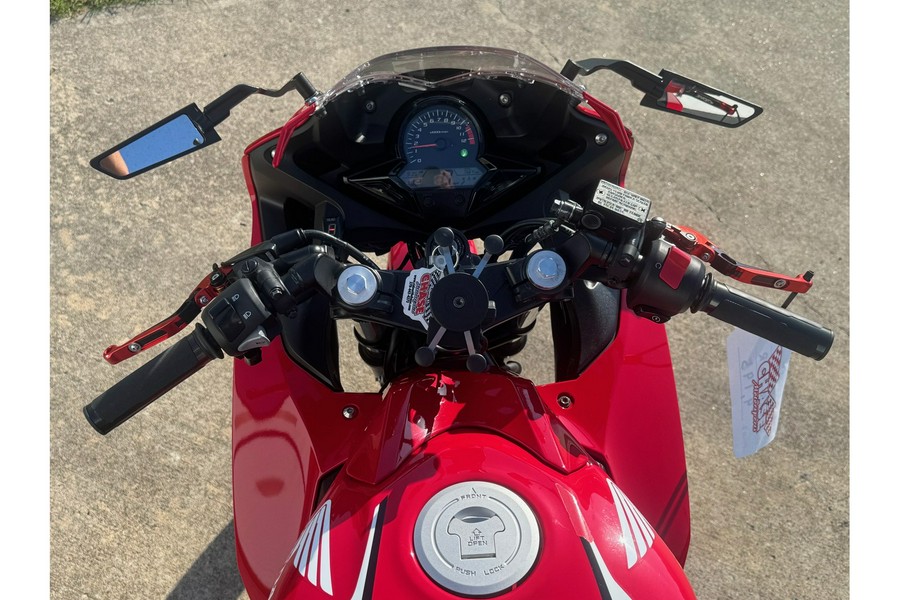 2021 Honda CBR300R