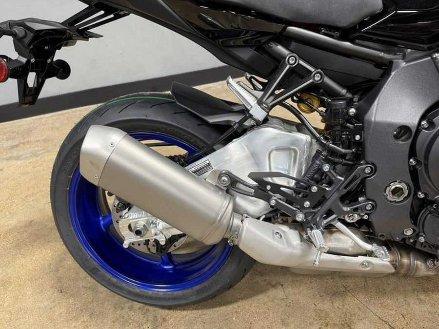 2025 Yamaha MT-10 SP