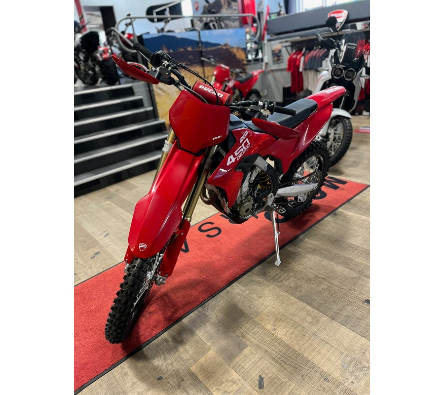 2026 Ducati Desmo450 EDX