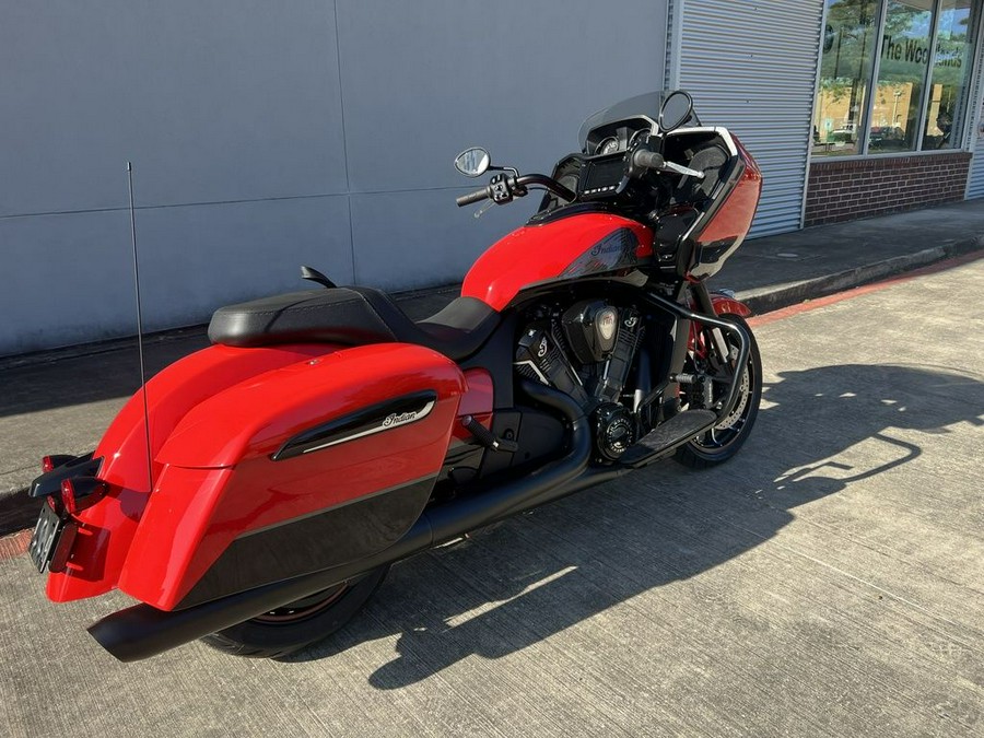 2023 Indian Motorcycle® Challenger® Dark Horse® Indy Red / Black Metallic