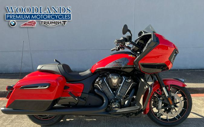 2023 Indian Motorcycle® Challenger® Dark Horse® Indy Red / Black Metallic